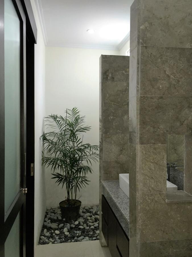 Indah Homestay Seminyak Zewnętrze zdjęcie