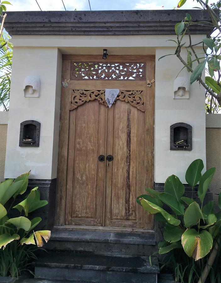 Indah Homestay Seminyak Zewnętrze zdjęcie